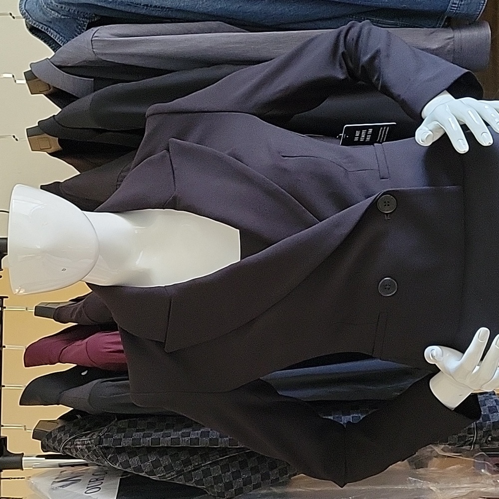 EXPRESS Peak Lapel Double Breasted Cropped Blazer